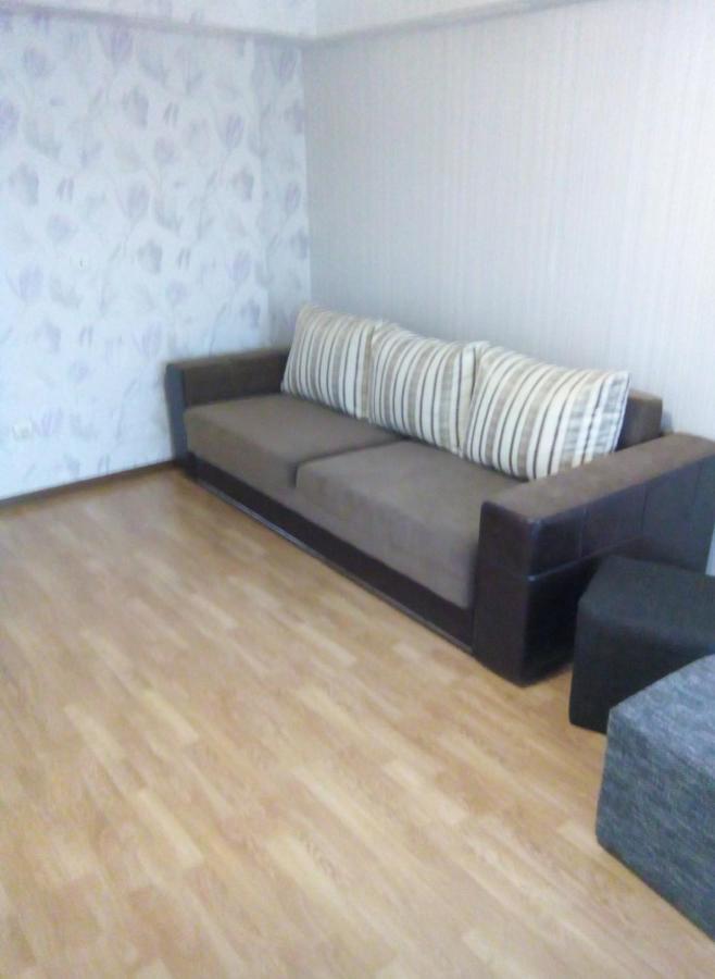 Квартира В Районі Автовокзалу Поряд Обллікарня Rivne Extérieur photo